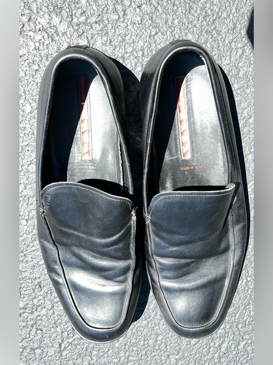 Prada Linea Rossa black leather loafers classic slip-on design Round Toes 7.5M main image 4